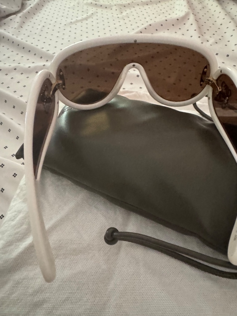 Loewe LW401081 25G Mirror Acetate Shield Sunglasses - Picture 4 of 10
